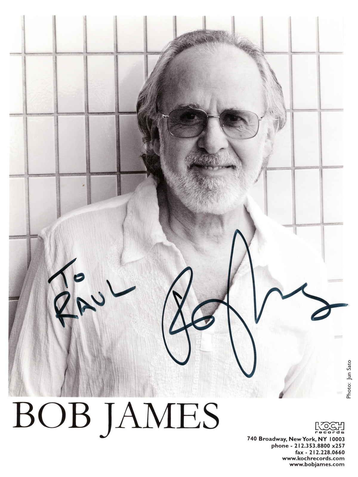 Jazz Musician Bob James signed photo