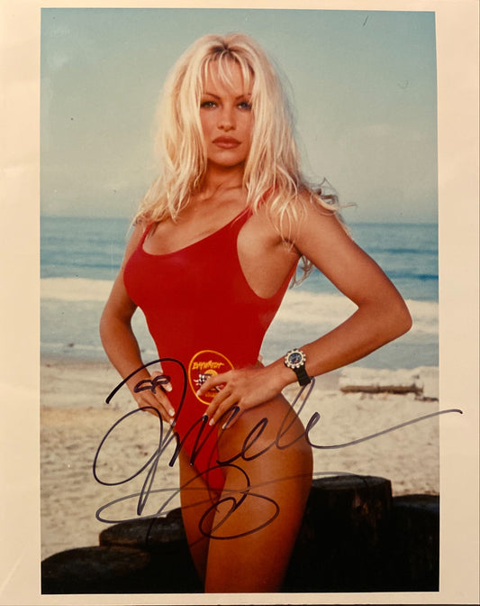 Baywatch Pamela Anderson signed photo