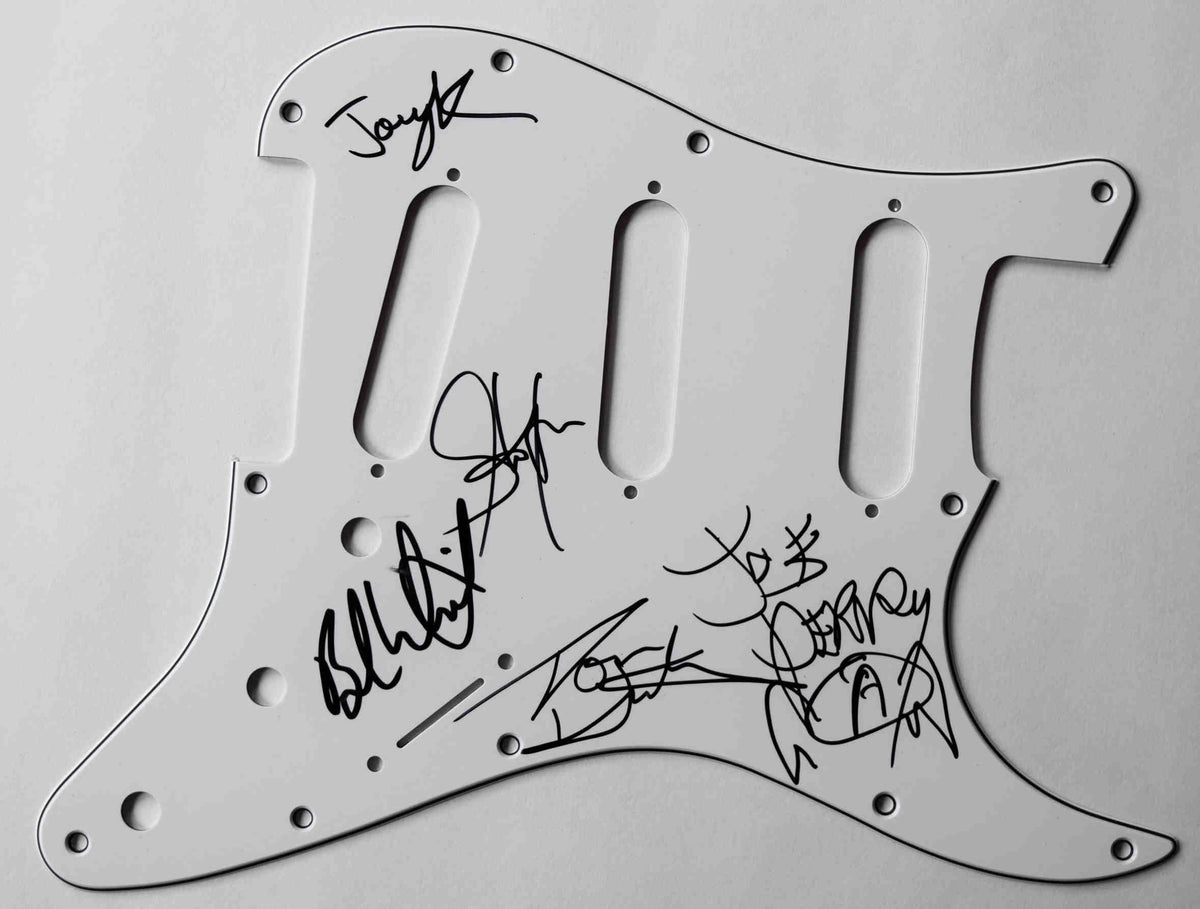 Aerosmith  Aerosmith
Fender Stratocaster
PICK GUARD