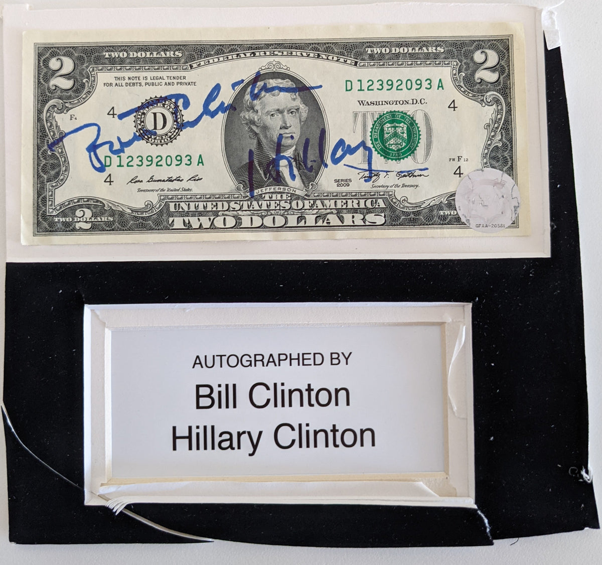 Bill Clinton and Hillary Clinton Signed Two Dollar Bill. GFA Authenticated