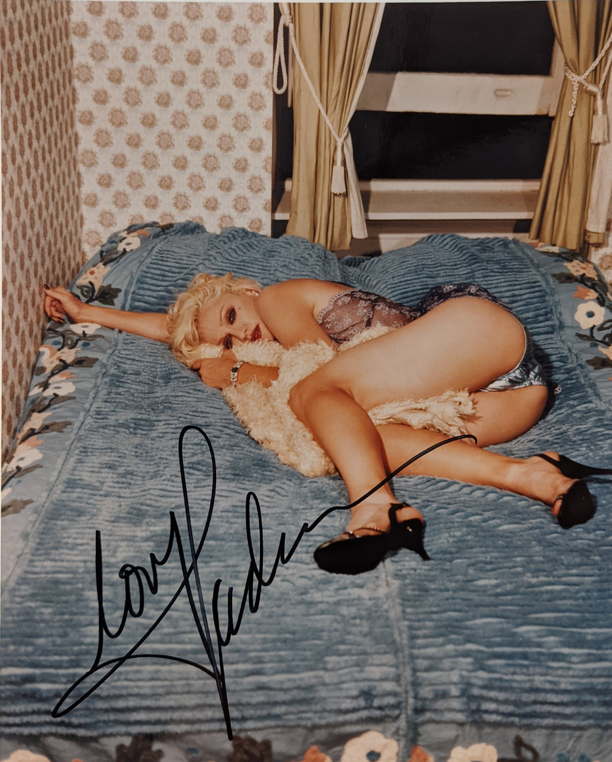 Madonna signed photo