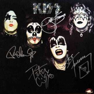 Kiss  Kiss
Debut Album
1974