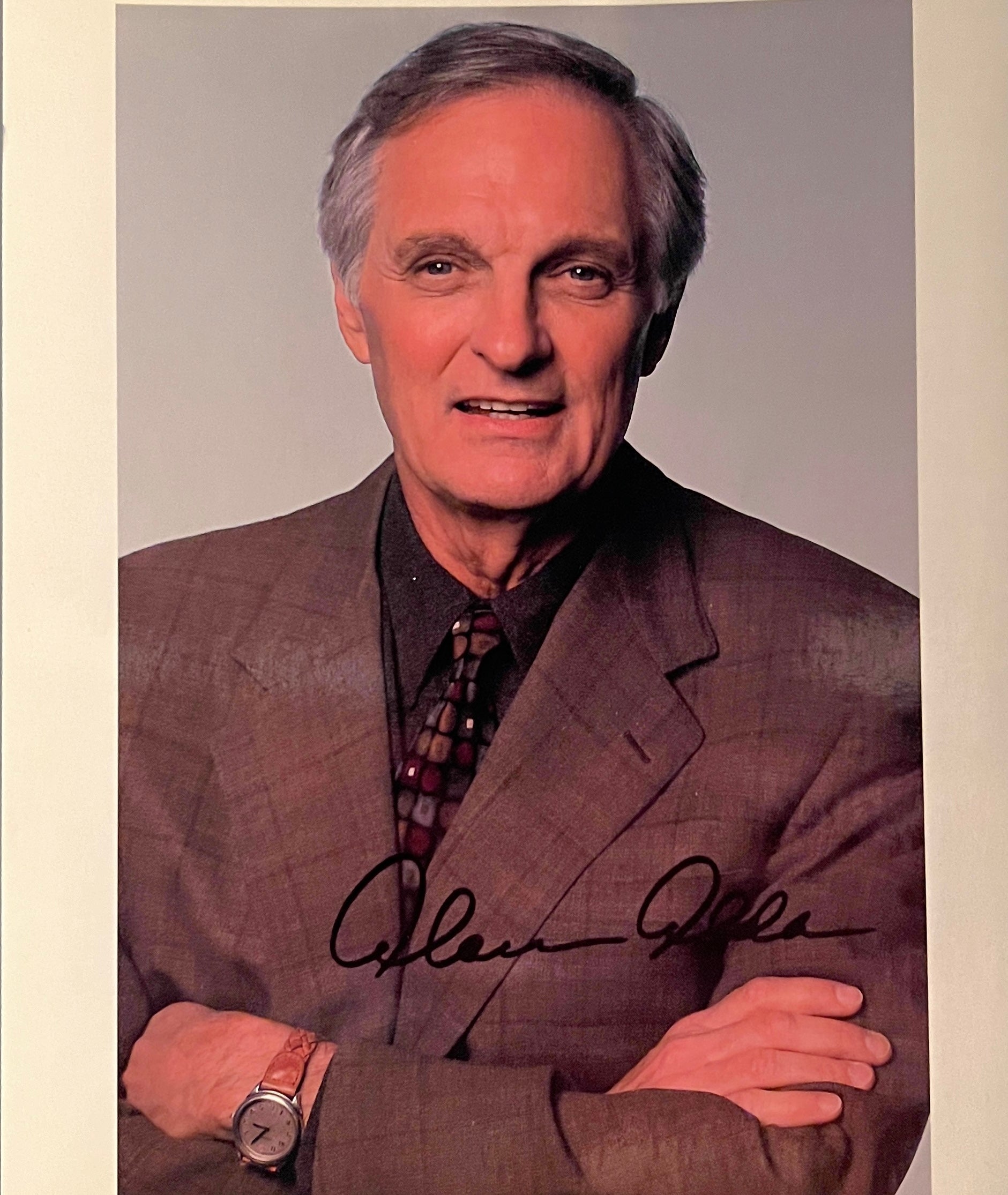 Alan Alda facsimile signed photo. 8x10 inches