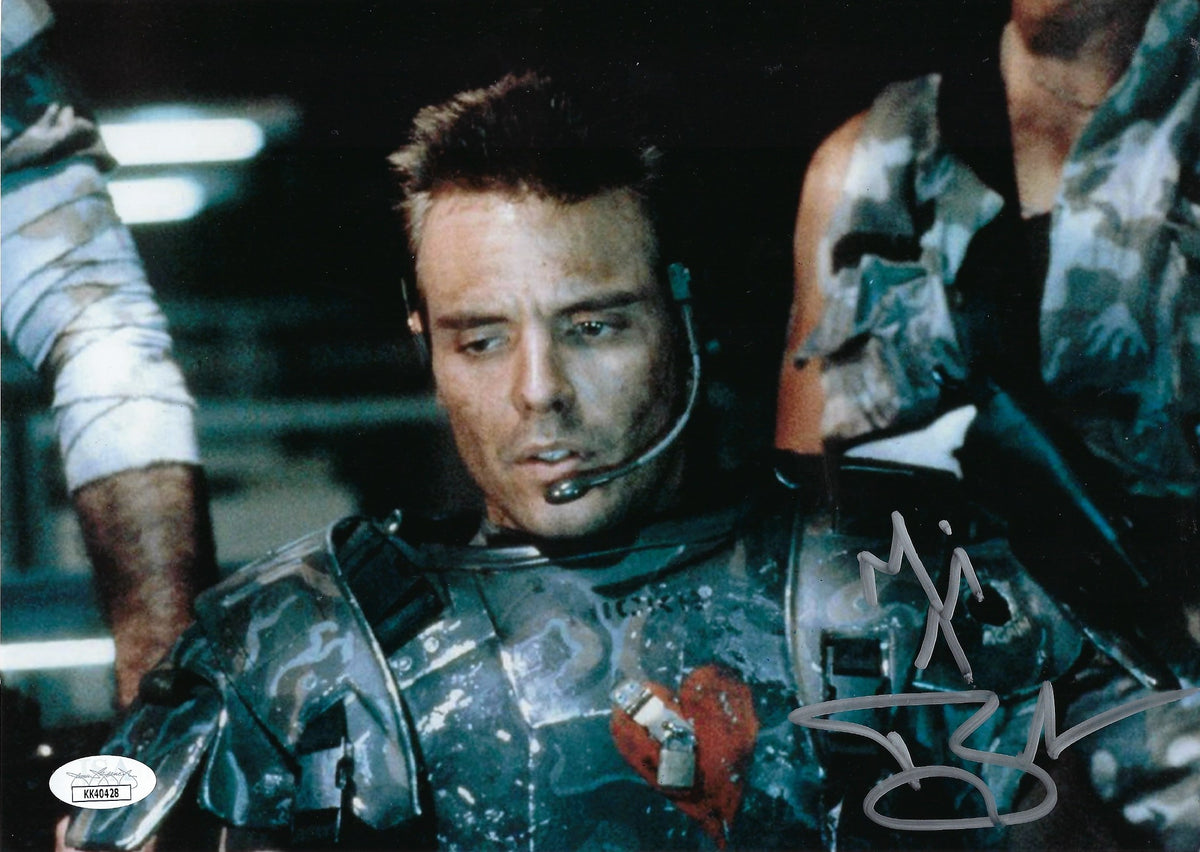 Aliens Michael Biehn signed movie photo