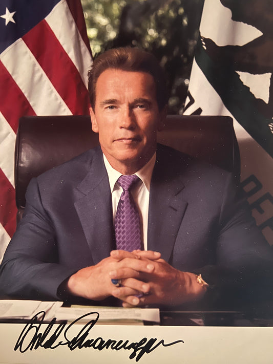 Arnold Schwarzenegger facsimile signed photo