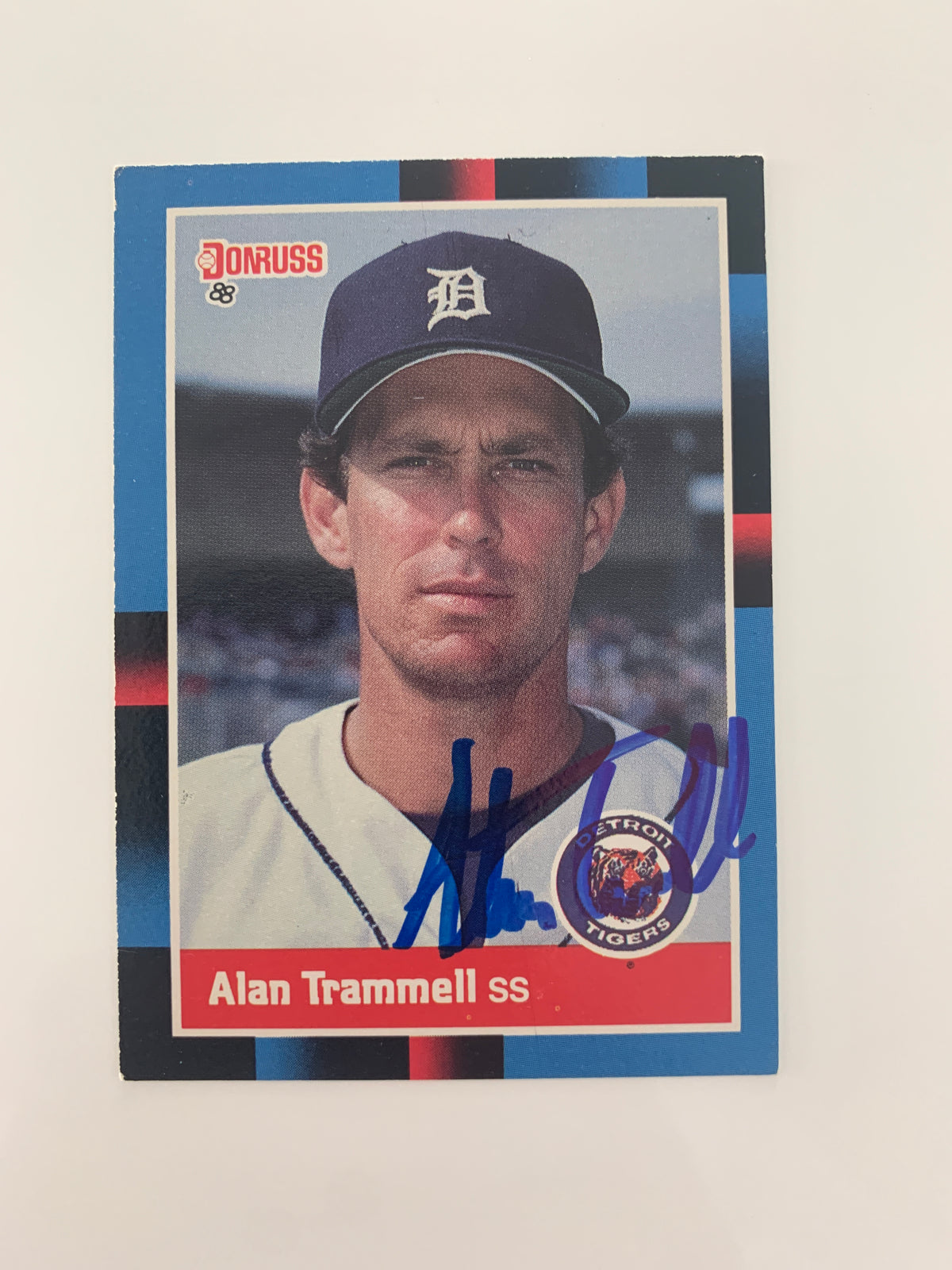 Alan Trammell signed baseball card